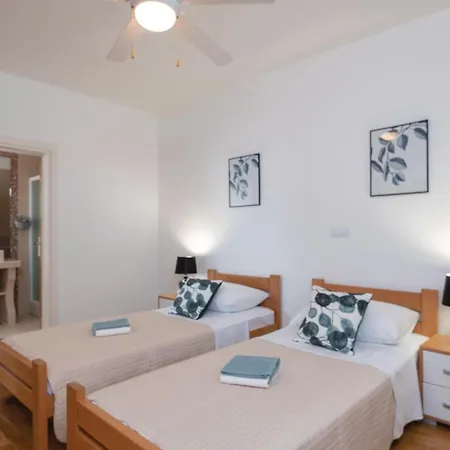 Ferienhaus In With Sauna *