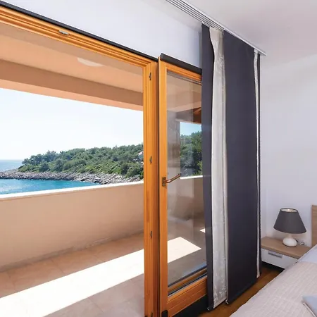 Amazing In With House Sea View بريسبا