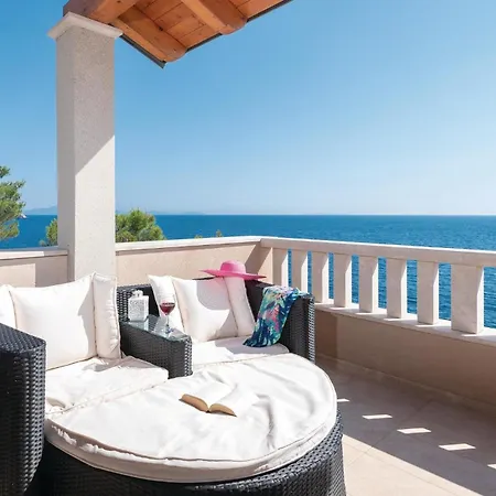 بيت للعطل Amazing In With House Sea View *