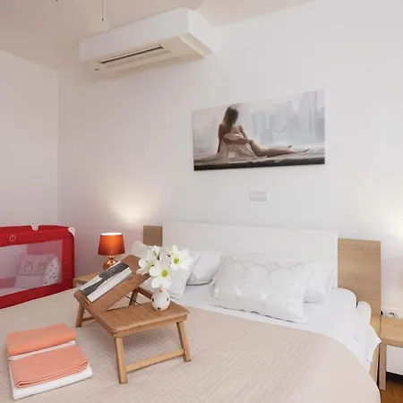 Amazing In With House Sea View