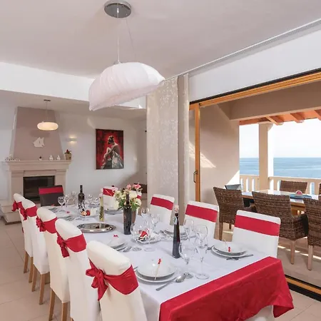 بيت للعطل Amazing In With House Sea View